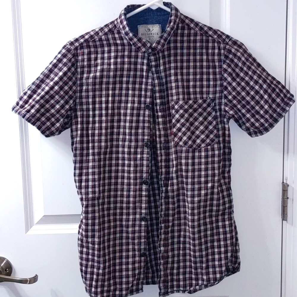 Cotton On XS Classic Fit Short Sleeve Button Down in Red, White, and Blue Plaid